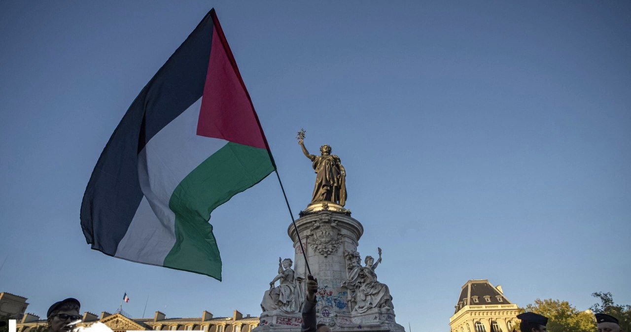 فرانسه کشور فلسطین را به رسمیت شناخت