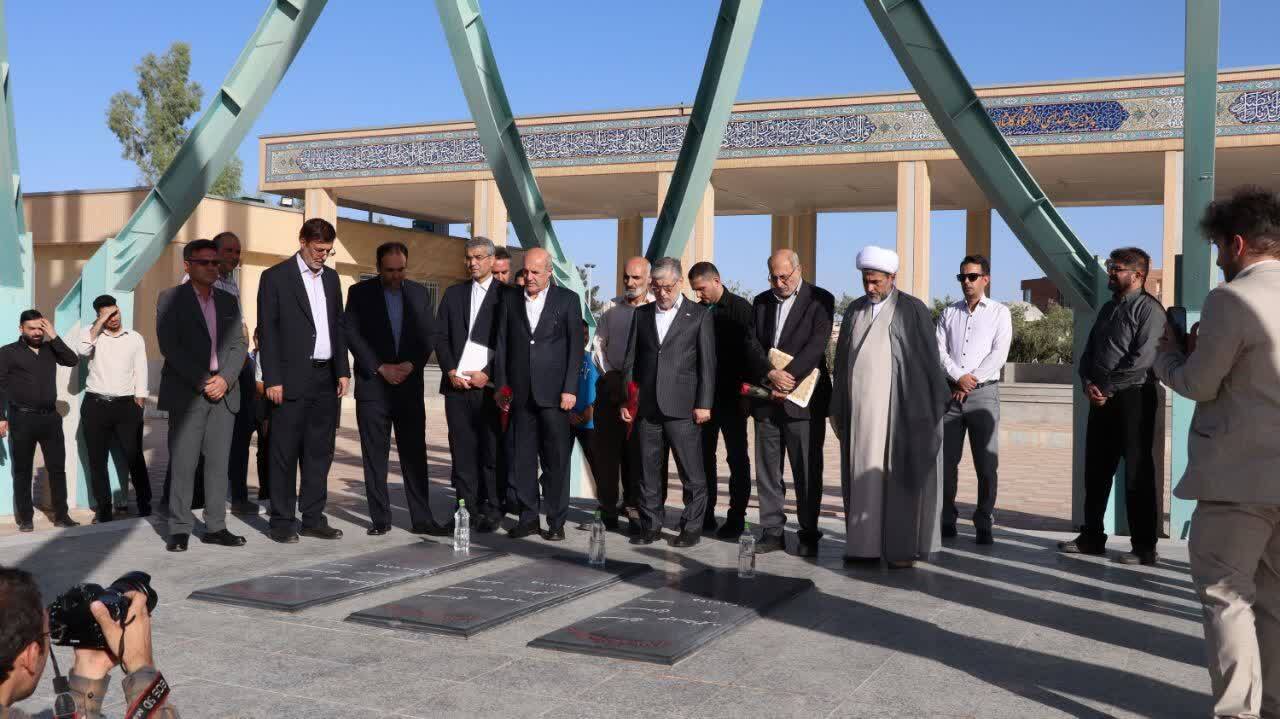 افتتاح ۳ طرح عمرانی با حضور وزیر علوم در دانشگاه کاشان