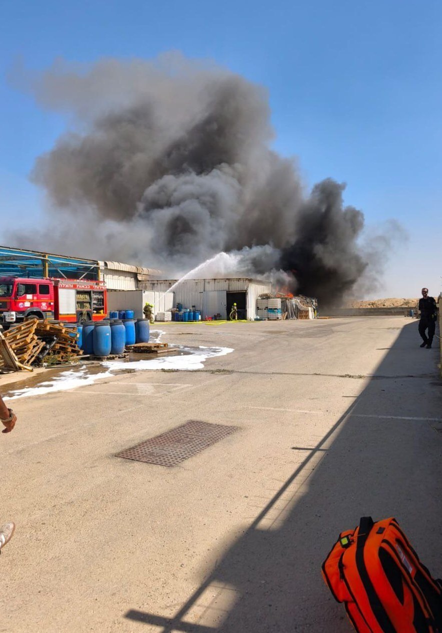 آتشسوزی پیوسته در ناحیه جنوبی فلسطین اشغالی آتشسوزی پیوسته در ناحیه جنوبی فلسطین اشغالی