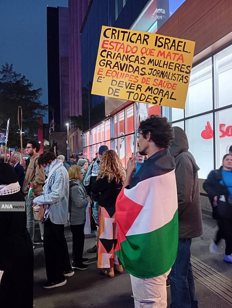 تجمع اعتراضی خبرنگاران برزیلی نسبت به کشتار روزنامه‌نگاران در غزه