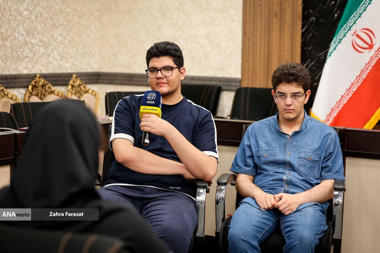 تحصیل در جهان، خدمت در ایران! + فیلم و عکس تحصیل در جهان، خدمت در ایران! + فیلم و عکس