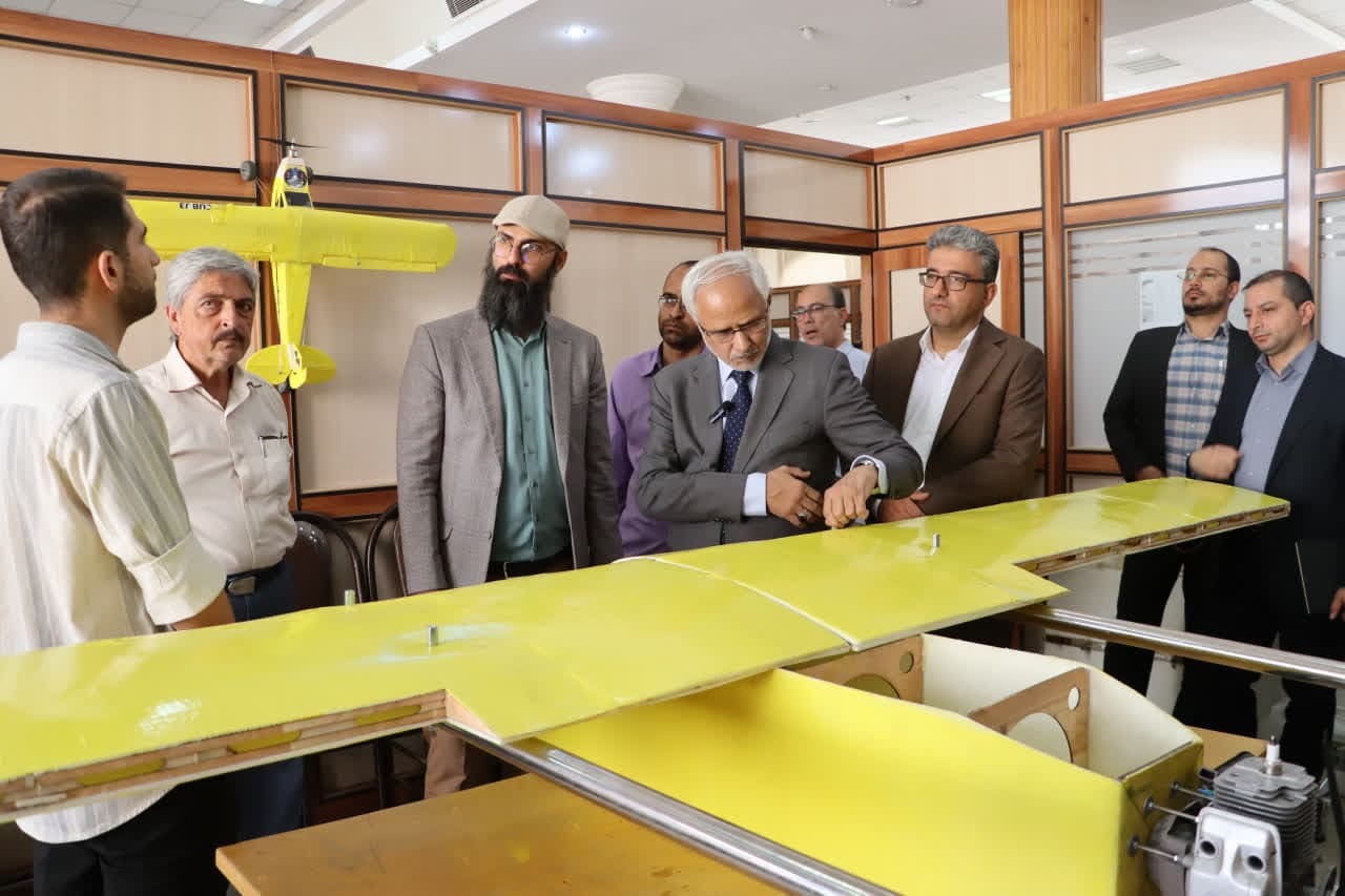 تقویت توانمندیهای داخلی در سایه تحریمها؛ دانشگاه آزاد خمینیشهر الگویی موفق در ارتباط با صنعت تقویت توانمندیهای داخلی در سایه تحریمها؛ دانشگاه آزاد خمینیشهر الگویی موفق در ارتباط با صنعت