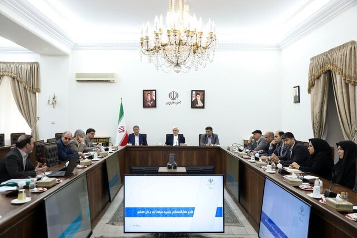 عارف: طرح اصلاح زنجیره عرضه آرد و نان در دستور کار دولت است