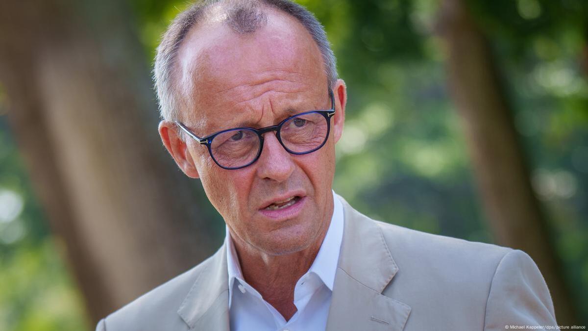 مسکو: صدراعظم آلمان به روانپزشک مراجعه کند