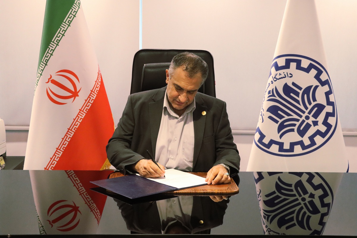 تجریشی: دانشجویان، پیشتازان پرسشگری و مسؤولیت‌پذیری هستند