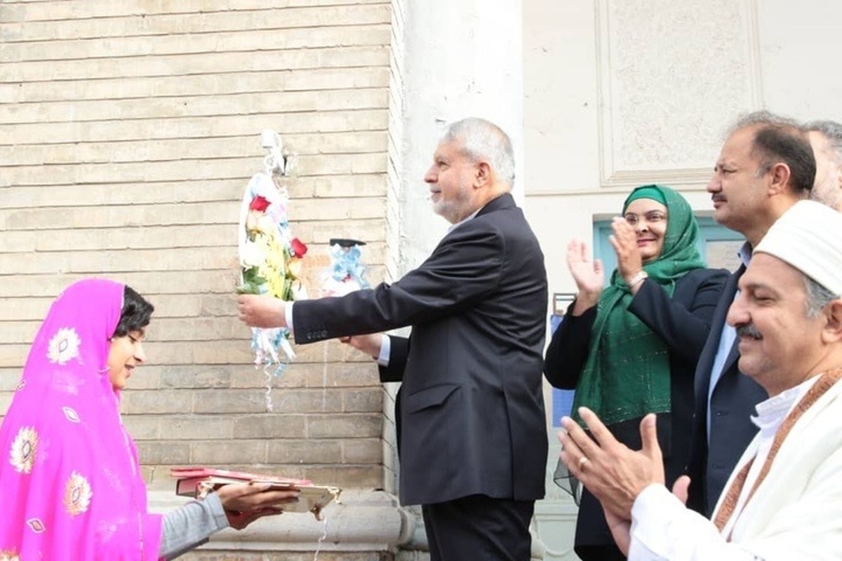 آغاز سال تحصیلی با «زنگ میراث‌ فرهنگی» در دبیرستان تاریخی انوشیروان دادگر