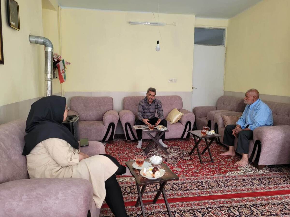 هر سنگری که می‌ساختم به همان اندازه شلیک گلوله ارزش داشت  حفظ جان رزمندگان با دستان تاول‌زده