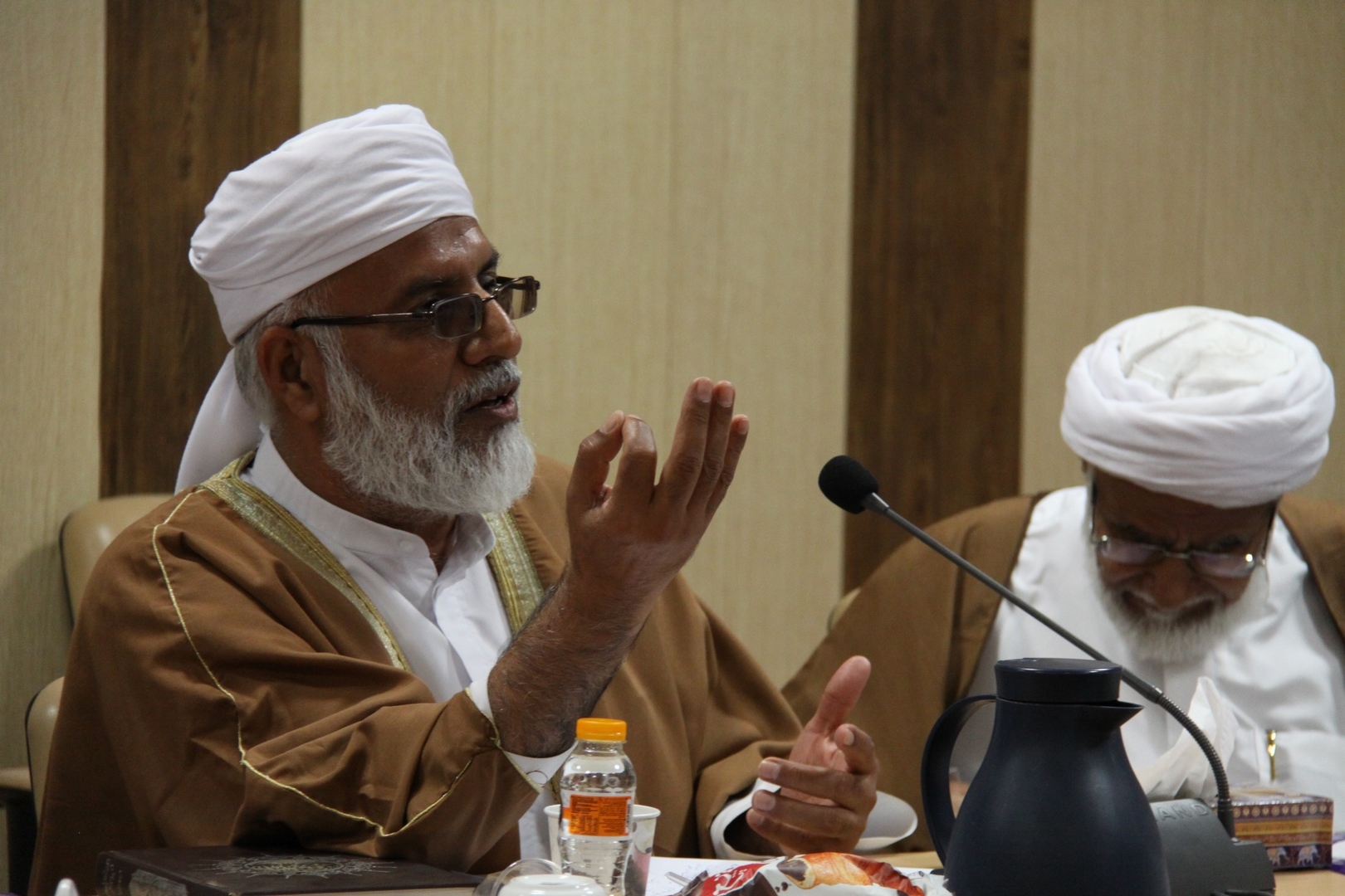 جوانان در تیررس؛ عبور دشمن از مرزهای مذهبی و حمله مستقیم به ریشه‌های دینداری