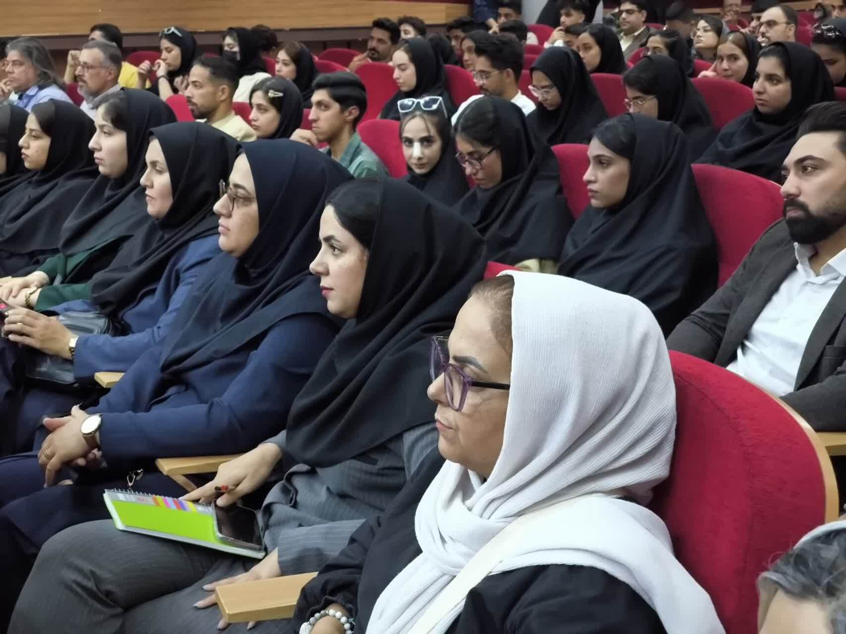 ظرفیت دانشگاه آزاد در خدمت توریسم؛ تأکید بر حضور فارغالتحصیلان در محیط واقعی کسبوکار و هتلداری ظرفیت دانشگاه آزاد در خدمت توریسم؛ تأکید بر حضور فارغالتحصیلان در محیط واقعی کسبوکار و هتلداری