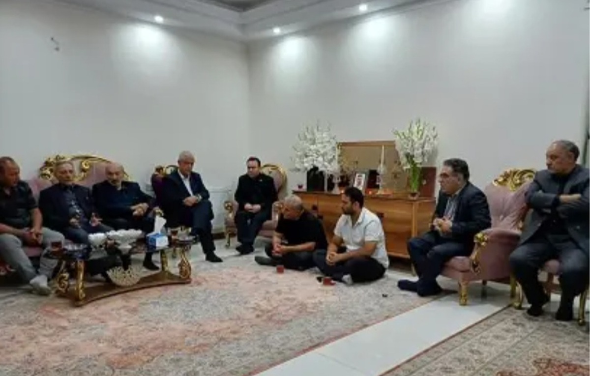 پیکر دانشجوی دانشگاه تهران در قطعه نام‌آوران بهشت‌زهرا(س) خاکسپاری می‌شود