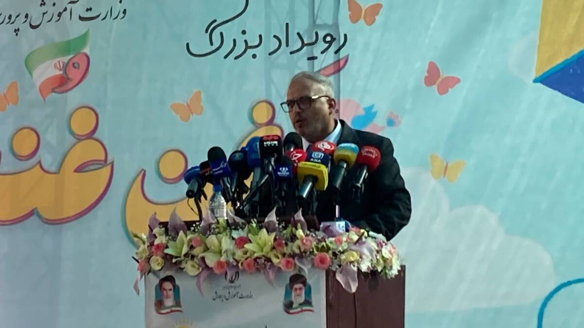 توقف روند دوشیفته شدن مدارس برای نخستین بار در تهران  ارتقای ۷ پله‌ای سرانه فضای آموزشی در یک‌سال