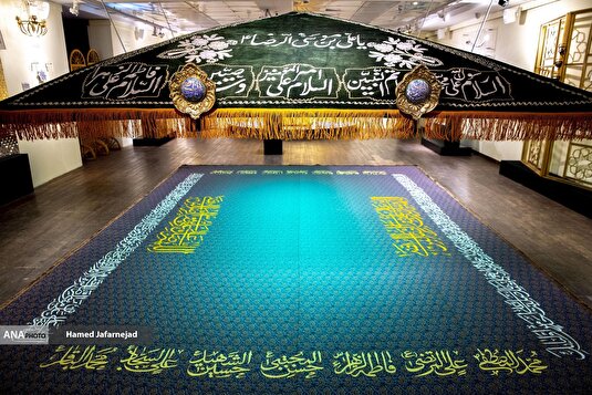 نمایشگاه گنجینه حرم مطهر رضوی