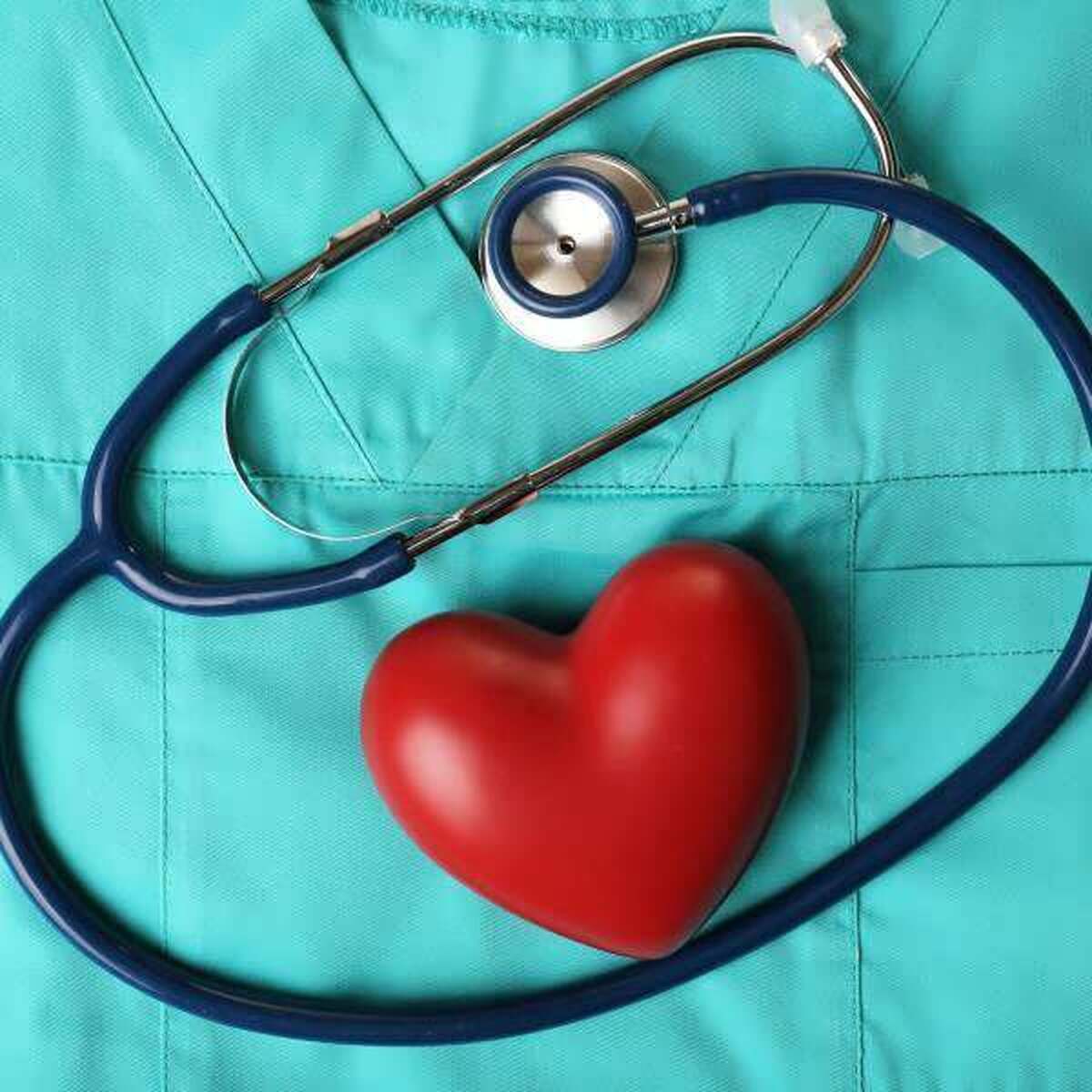 از دانشکده دندانپزشکی تا کلینیک خاتم‌الأنبیاء؛ مشارکت دانشگاه آزاد اصفهان در درمان رایگان اقشار کم‌درآمد