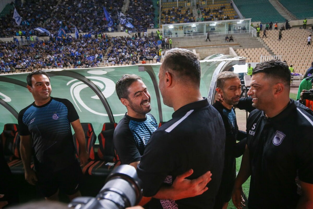 عمران زاده: نمک به زخم هواداران استقلال نمی‌ریزم  هیچ بازیکنی نداریم که خودش را زمین بیندازد+فیلم