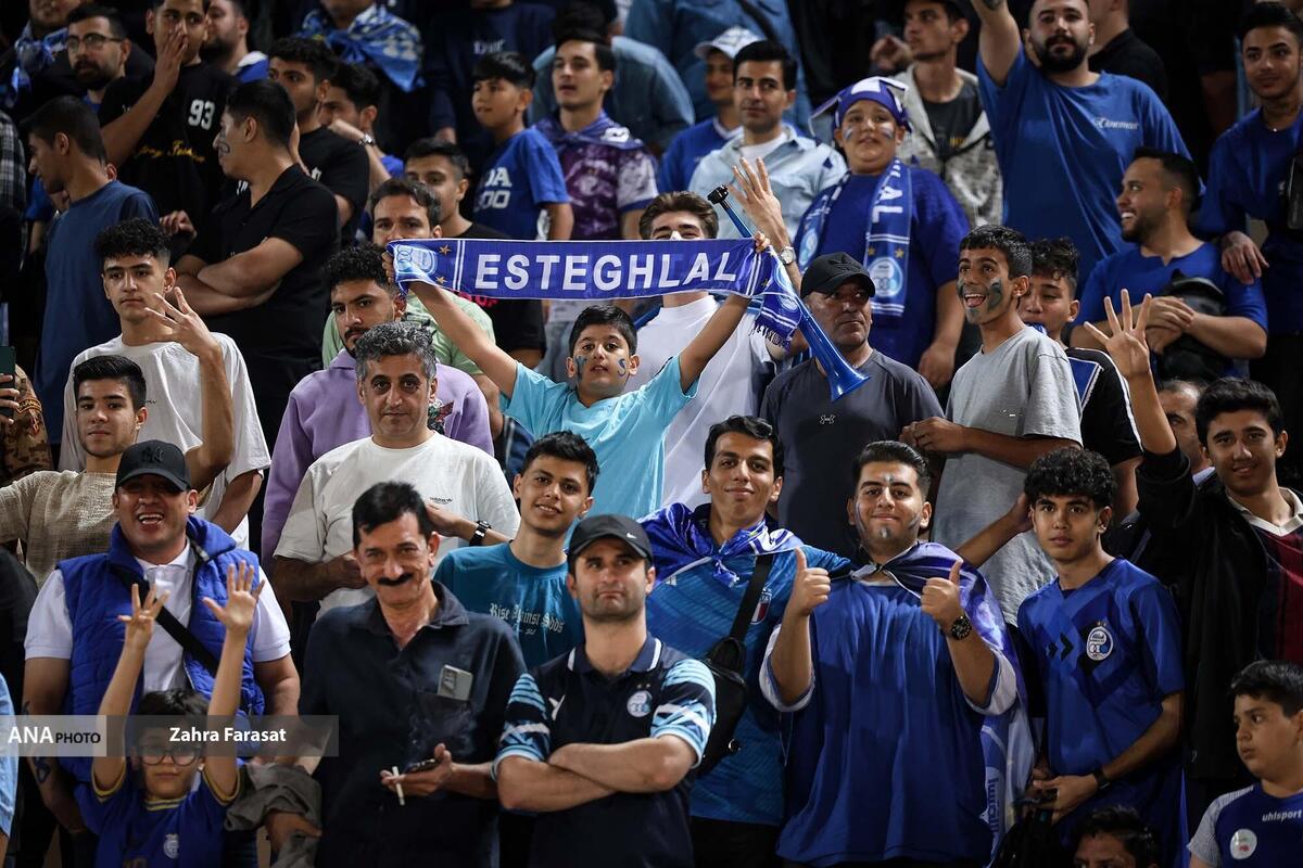 جلسه مدیران باشگاه استقلال برای بررسی وضعیت تیم و ساپینتو