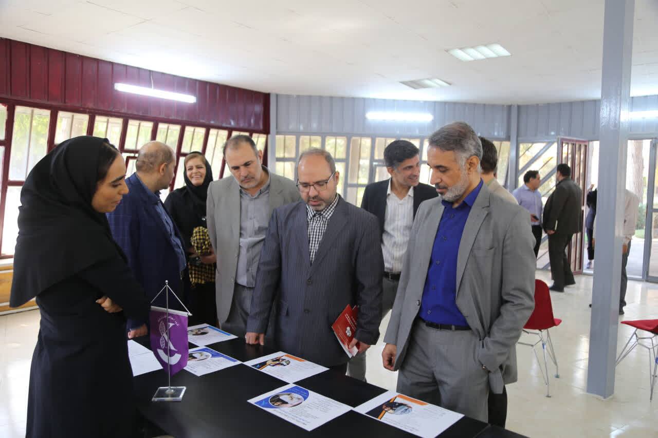 دانشگاه آزاد حامی ایده‌های نو؛ جشنواره مهر فناوری فرصتی برای تحقق اقتصاد دانش‌بنیان