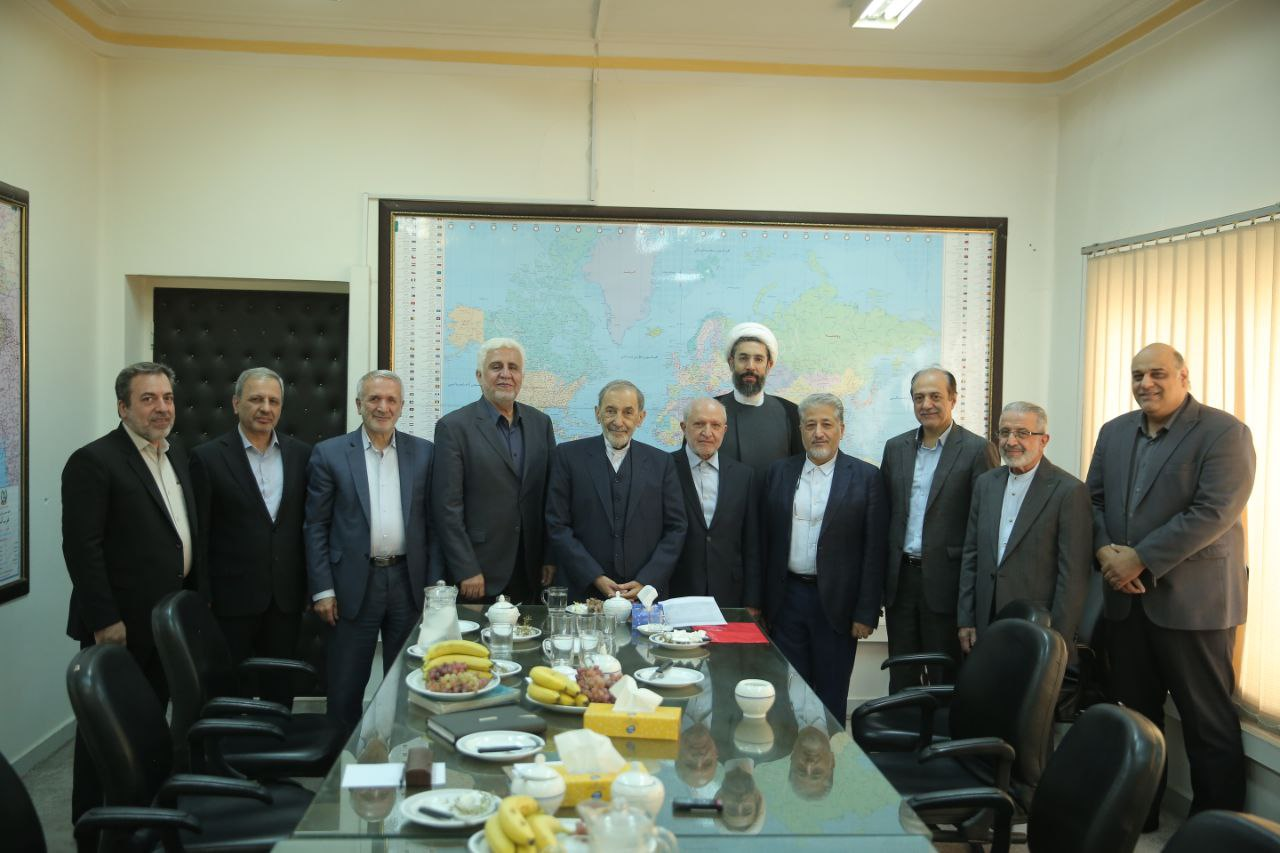 رنجبر به عنوان رئیس دانشگاه آزاد اسلامی انتخاب شد رنجبر به عنوان رئیس دانشگاه آزاد اسلامی انتخاب شد