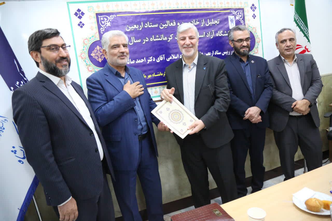 تأکید بر نقش دانشجویان در اربعین؛ خواسته همیشگی شهید طهرانچی تقویت اندیشه جهادی بود تأکید بر نقش دانشجویان در اربعین؛ خواسته همیشگی شهید طهرانچی تقویت اندیشه جهادی بود