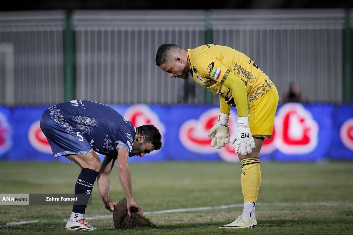 وضعیت چمن تختی از اوضاع وخیم خبر می‌دهد  آقای جوادی باز هم نشست خبری می‌گذارید؟