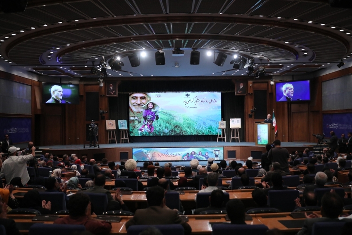 پزشکیان: ایران با همه سلایق و قومیت‌های متنوع متعلق به همه ایرانیان است