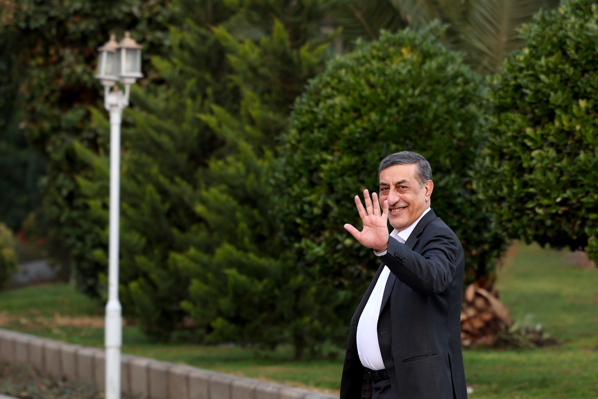 قائم‌پناه: تغییر وزیر کار جز ضرر به معیشت مردم هیچ کمکی نمی‌کند