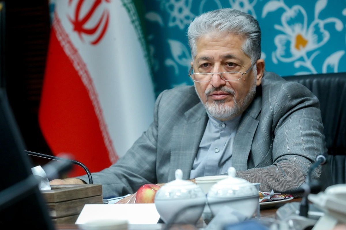 رئیس دانشگاه آزاد: افزایش ۳ تا ۵ برابری شهریه‌ها شایعه است  اتکای دانشگاه به درآمدهای دانش‌بنیان افزایش می‌یابد