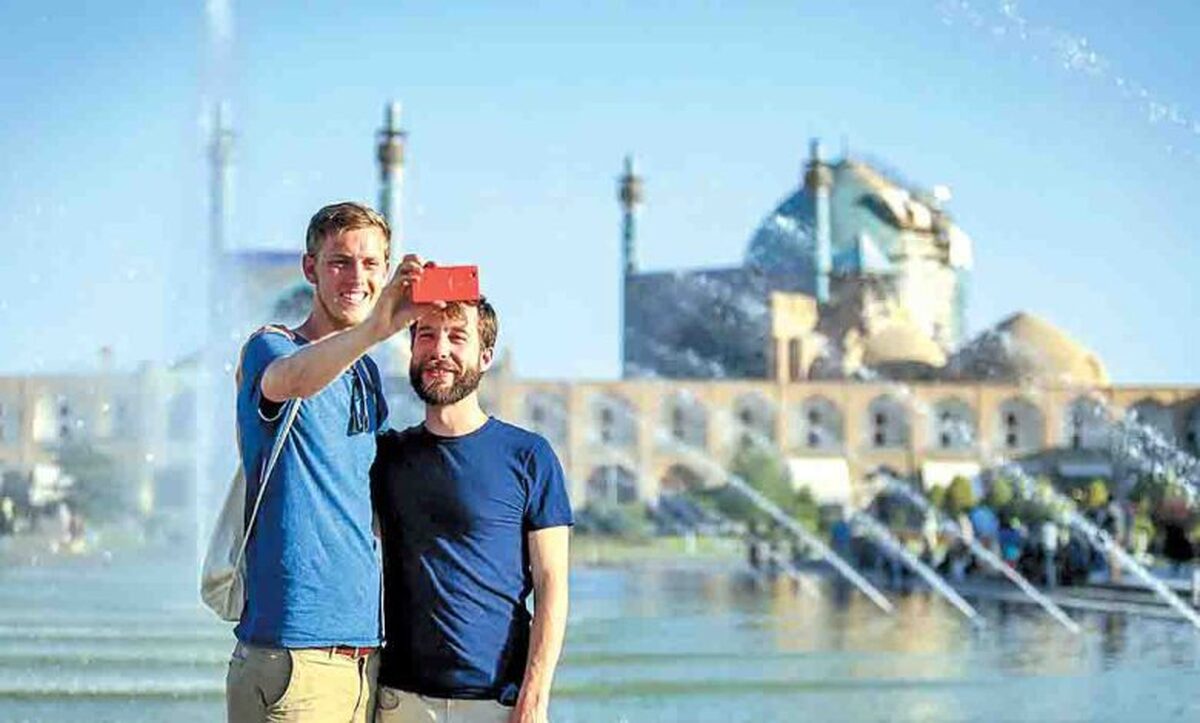 کاهش ۱۴ درصدی گردشگران ورودی در نیمه نخست ۱۴۰۴