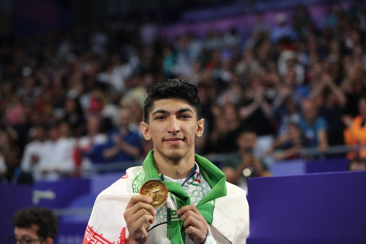 برخورداری: هر روز به حالت ایده آل نزدیک می شویم   سلیمی: نمی خواهم به موارد حاشیه ای ورود کنم اما حقوق و قراردادهای لیگ کم است