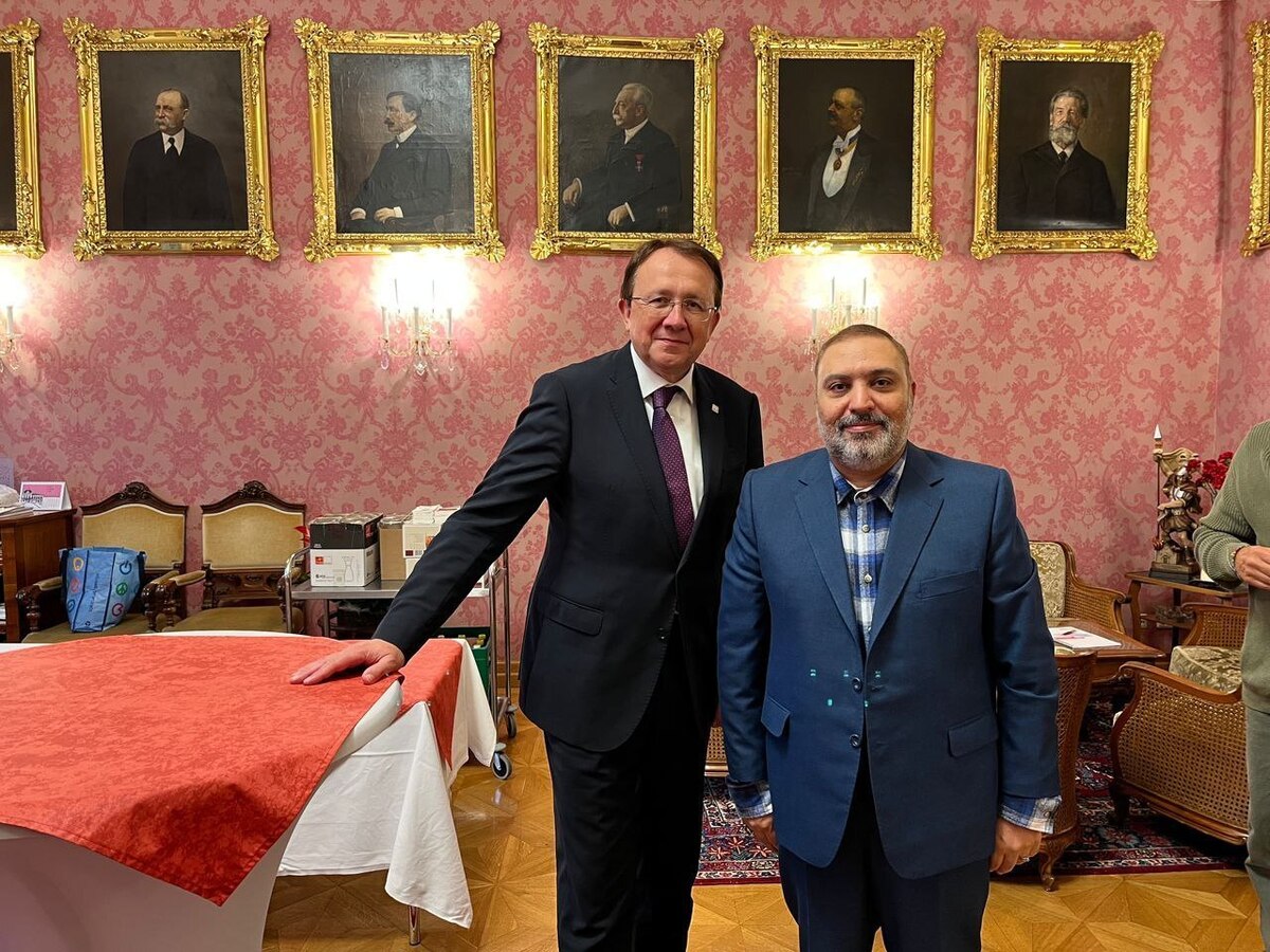 ارتقای فعالیت‌های رایزنی فرهنگی ایران با وجود مشکلات مالی و سیاسی