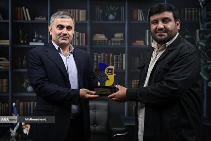 بازدید رئیس دانشگاه آزاد اسلامی استان تهران از خبرگزاری آنا