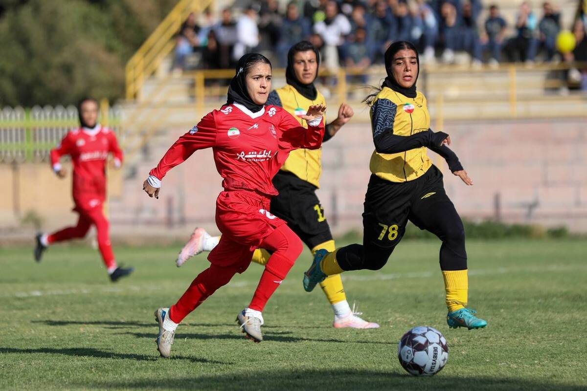 پرداخت ۳۰ درصد مبلغ قرارداد اعضای تیم بانوان پرسپولیس