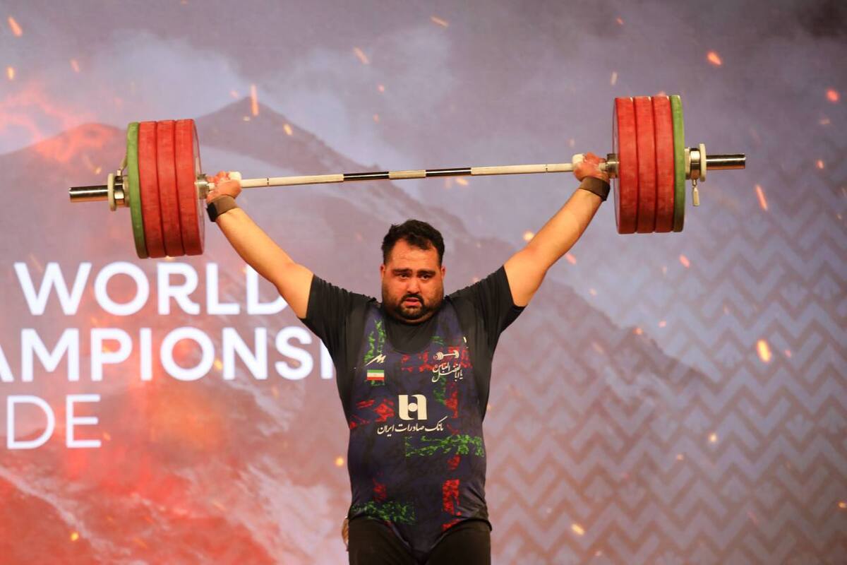 وزنه برداری قهرمانی جهان| داودی: در آینده جبران می‌کنم  در مسابقه کتفم درد شدیدی گرفت