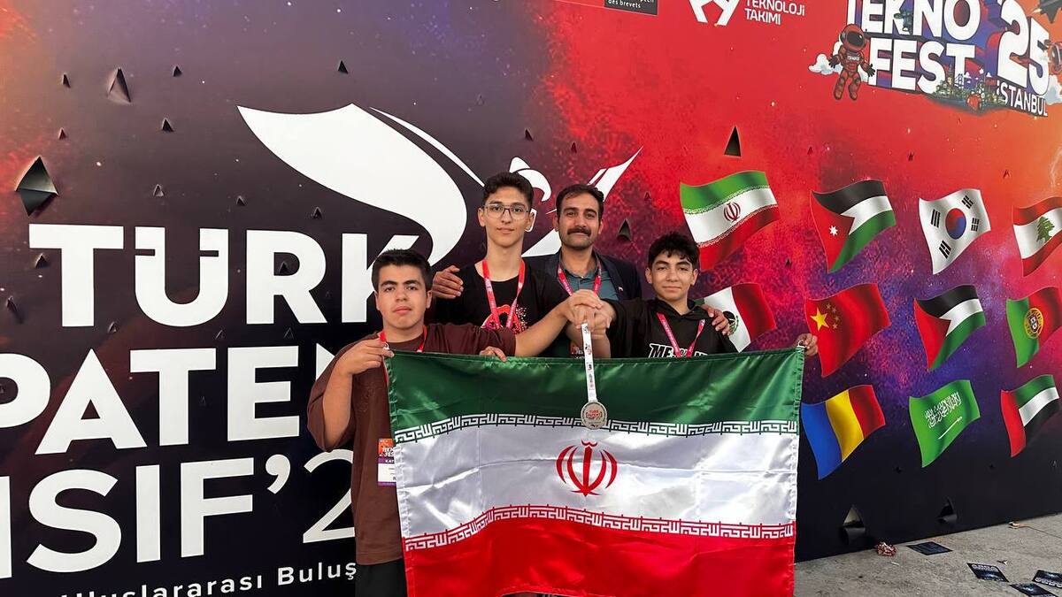 تیم رباتیک دانشگاه صنعتی امیرکبیر در دهمین دوره «تکنوفست» ترکیه شش مدال کسب کرد