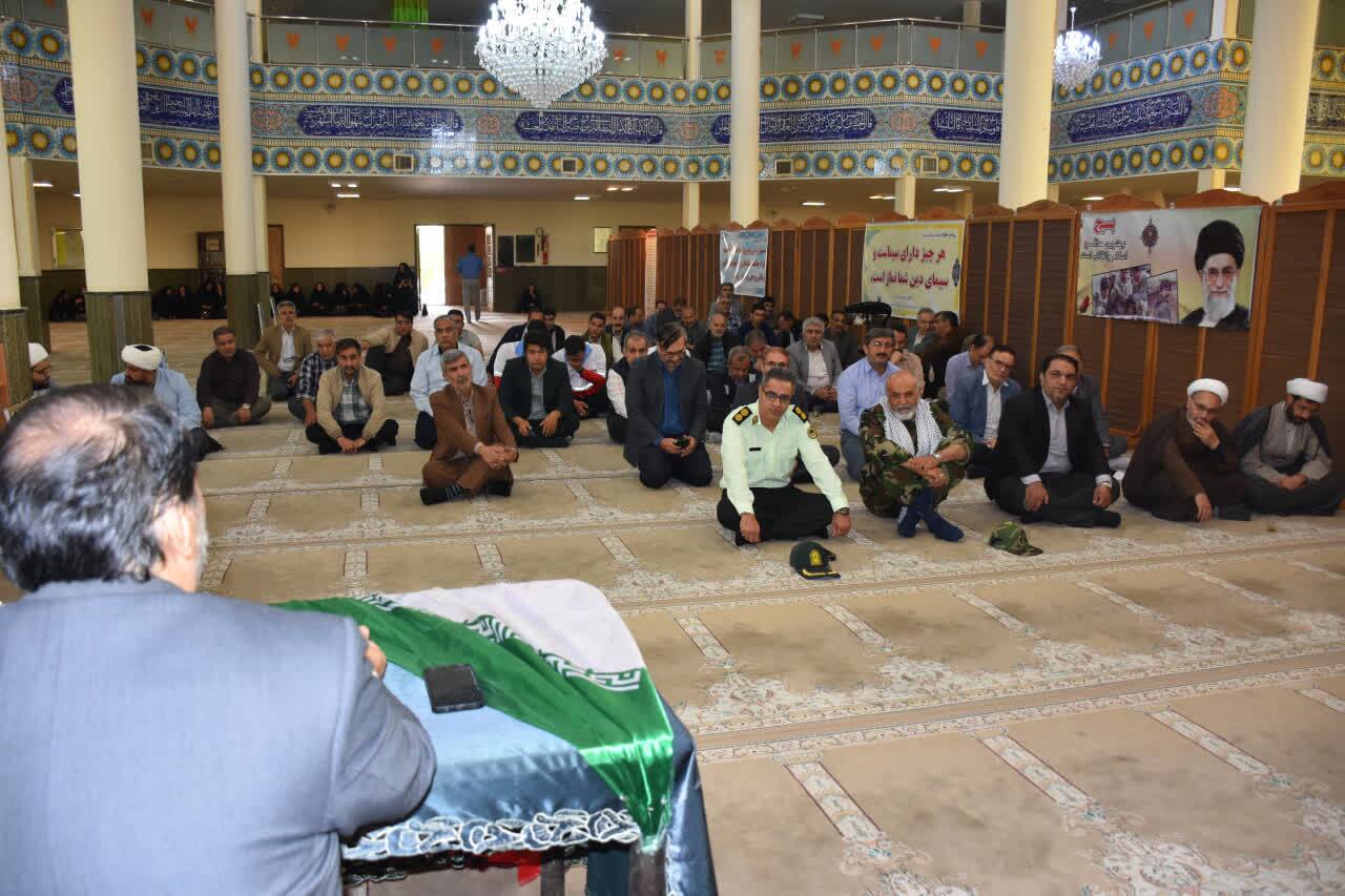 دفاع مقدس گنجینهای ارزشمند برای ملت ایران/ تأکید بر انتقال ارزشها به نسل جوان دفاع مقدس گنجینهای ارزشمند برای ملت ایران/ تأکید بر انتقال ارزشها به نسل جوان