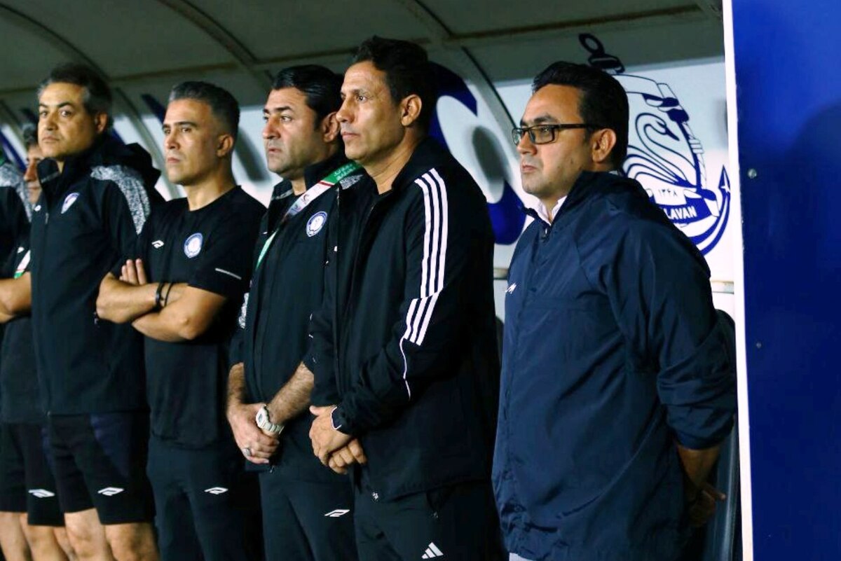 محمد: نمی‌گذاریم گل‌محمدی و تیمش با امتیاز از سیرجان بروند  داوری بازی ملوان - گل‌گهر اشتباه فاحش نداشت