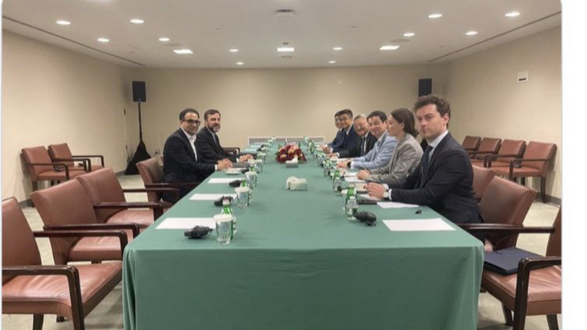 توافق ایران، چین و روسیه برای اقدام هماهنگ علیه تروئیکای اروپایی