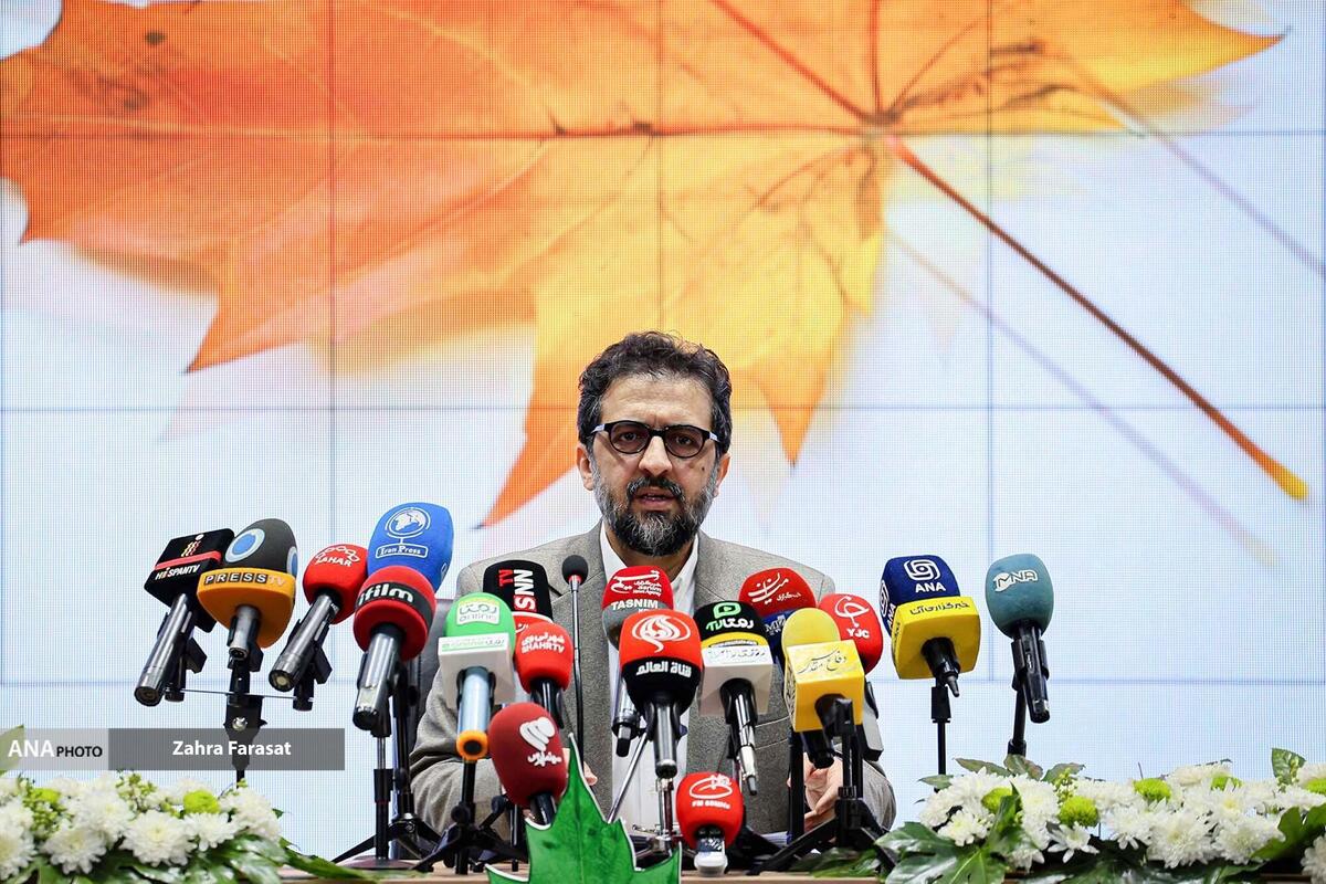 آثار ارسالی به جشنواره فیلم کوتاه تهران مشکل حجاب نداشت  در حذف یا اضافه کردن آثار نقشی نداشتم