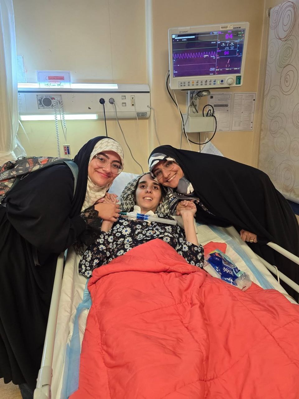 روایت شهره پیرانی از روزهای سخت فهمیه؛ دختر شهید هسته‌‌ای که امید را زنده نگه داشت