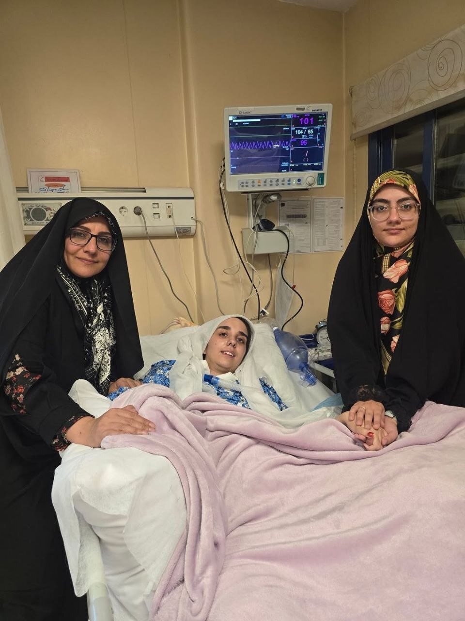 روایت شهره پیرانی از روزهای سخت فهمیه؛ دختر شهید هسته‌‌ای که امید را زنده نگه داشت