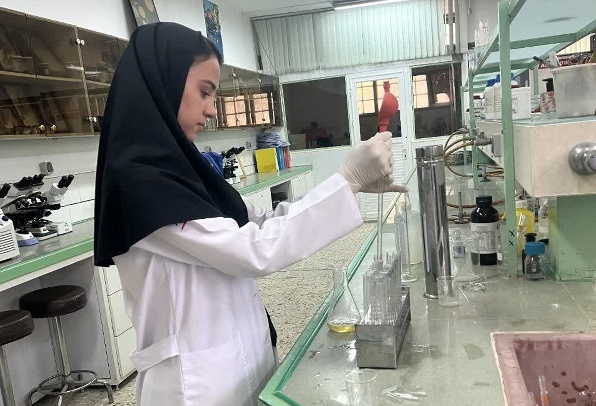 تربیت شیمی‌دانان خلاق و کارآمد برای آینده‌ای سالم و صنعتی 