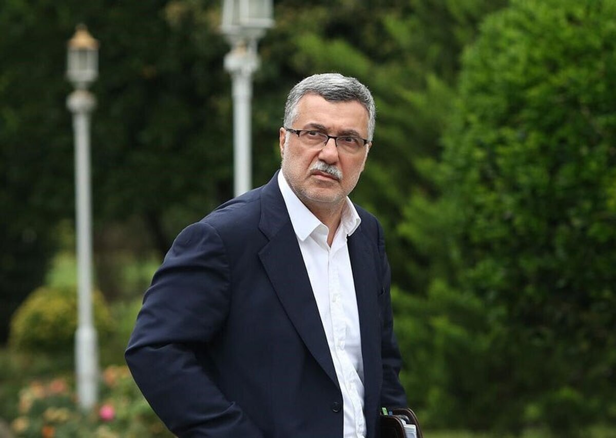 وزیر بهداشت برای شرکت در هفتاد و دومین نشست کمیته منطقه‌ای مدیترانه شرقی وارد قاهره شد