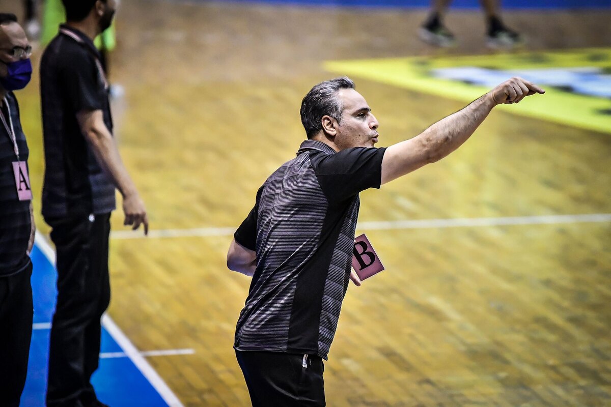 تیمداری استقلال می تواند الگوی سایر باشگاه ها باشد  از عملکرد بازیکنانم راضی هستم