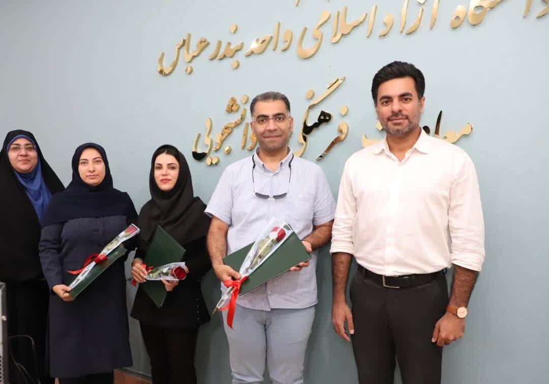 کرسیهای آزاداندیشی؛ زمینهساز رشد فکری، تقویت تحلیل و پرسشگری نسل آینده کرسیهای آزاداندیشی؛ زمینهساز رشد فکری، تقویت تحلیل و پرسشگری نسل آینده