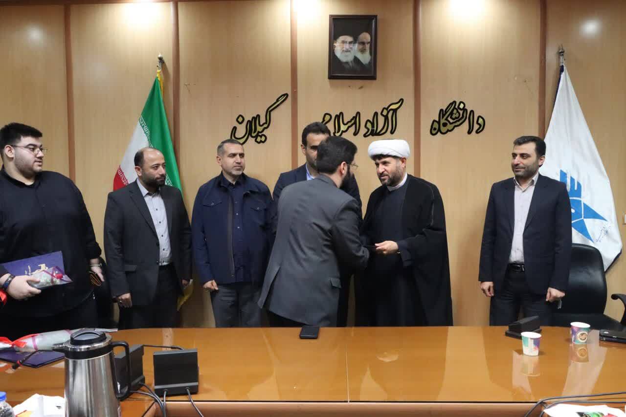 بسیج عامل توسعه فرهنگی و گسترش معنویت در مسیر دانشگاه «نسل سوم و چهارم» بسیج عامل توسعه فرهنگی و گسترش معنویت در مسیر دانشگاه «نسل سوم و چهارم»