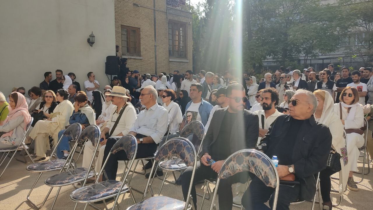 بدرقه پیکر «ناصر تقوایی» از خانه سینما بدرقه پیکر «ناصر تقوایی» از خانه سینما