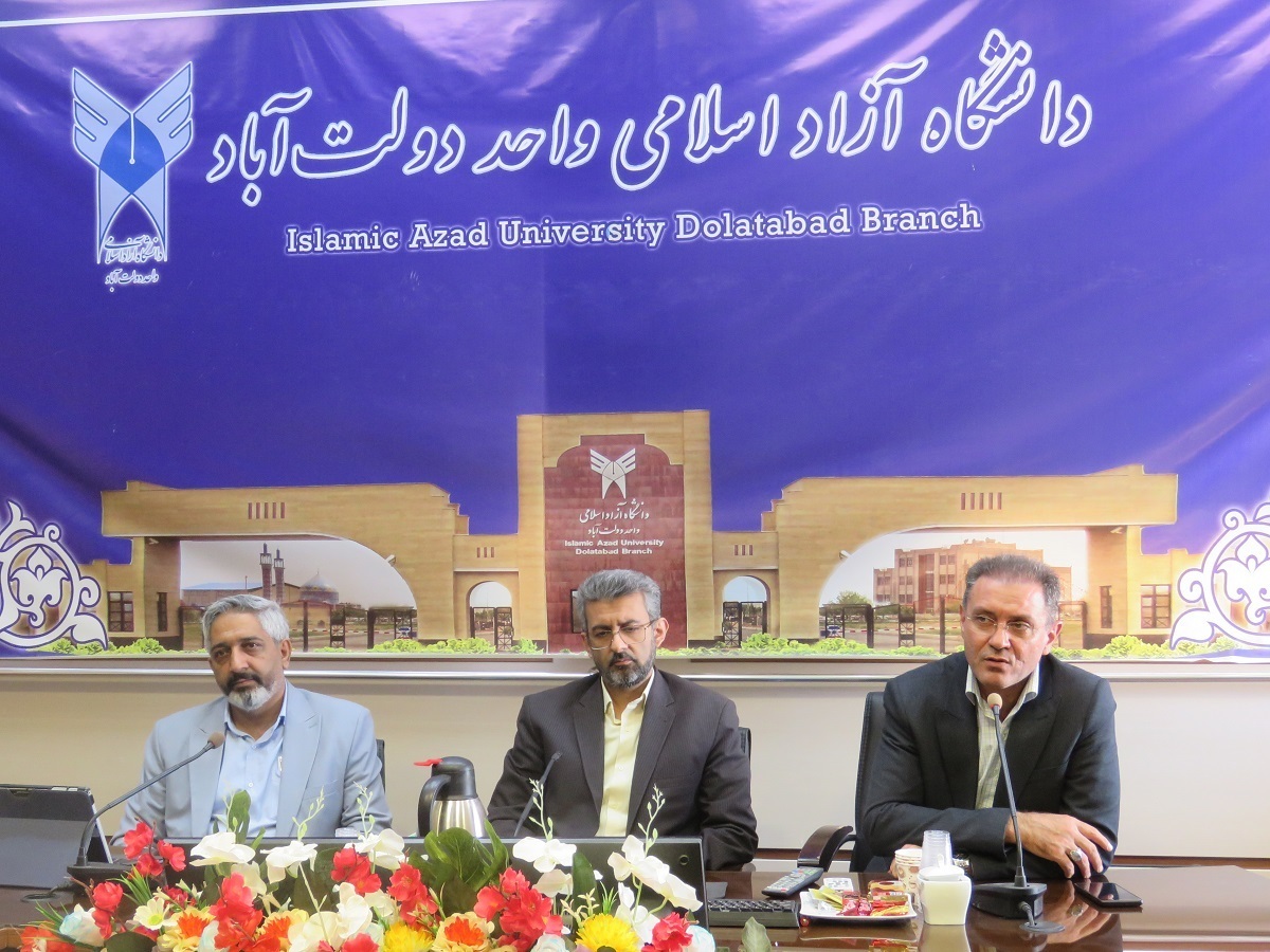 یک و نیم هکتار گلخانه در خدمت درآمدهای غیرشهریه‌ای دانشگاه آزاد