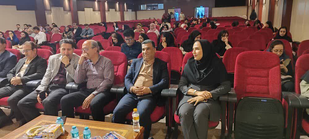 شب شعر قشم؛ درخشش زبان فارسی در قلب فرهنگ ایرانی شب شعر قشم؛ درخشش زبان فارسی در قلب فرهنگ ایرانی