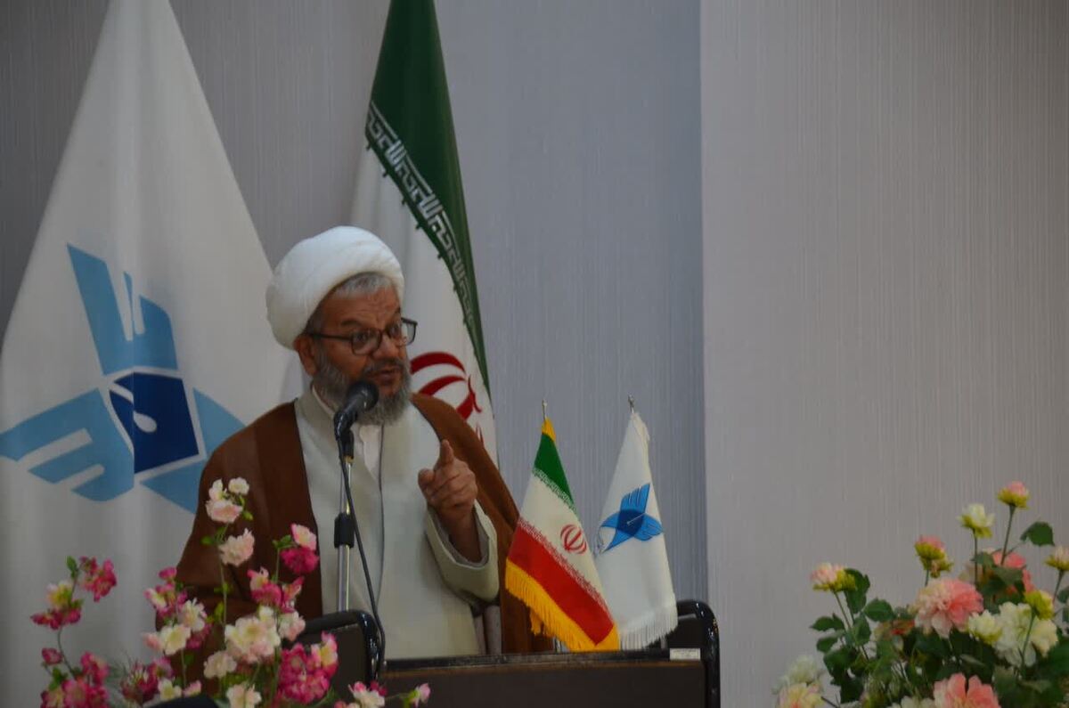 «طبیعت، سفره گسترده خداوند و بستر تعقل است؛ استادان با اندیشه زمینه جهش تولید را فراهم کنند