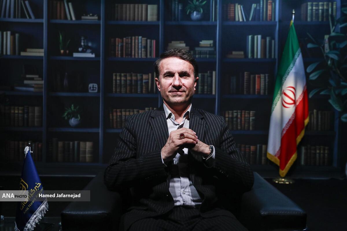 گفت‌وگو با علی افروس | دانشگاه آزاد رودهن در مسیر دانشگاه حل‌مسئله و تمدن‌ساز