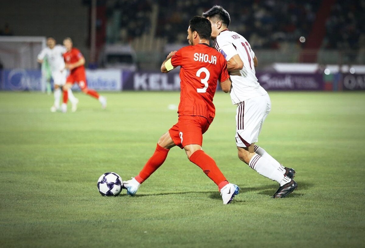 واکنش باشگاه تراکتور به وضعیت چمن ورزشگاه یادگار امام  باهنر: زمین آماده بازی الشارجه است